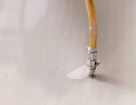 蚌埠市瓷砖空鼓维修公司专业解答在瓷砖铺贴过程中，如果使用的砂料过粗（如全部使用了粗砂），可能会导致以下问题