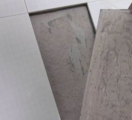 蚌埠市瓷砖空鼓维修公司分享瓷砖铺贴时如果打浆（即涂抹在瓷砖背面和基层上的砂浆或瓷砖胶）过少，会带来以下问题